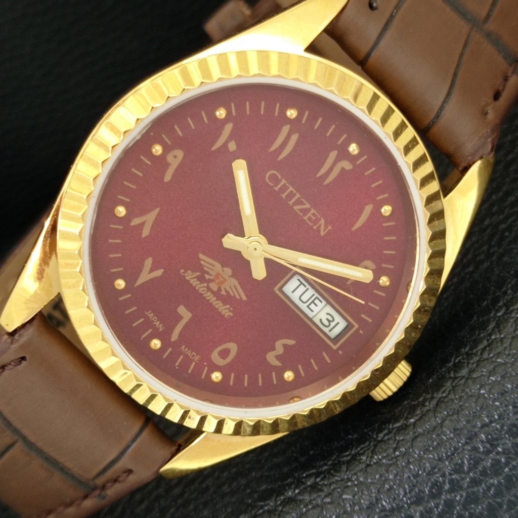 Vintage 1974 Citizen Automatic Mens Gold Watch WDaydate  Arabic Accents
